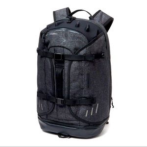 Oakley cycling aero pack backpack blackout